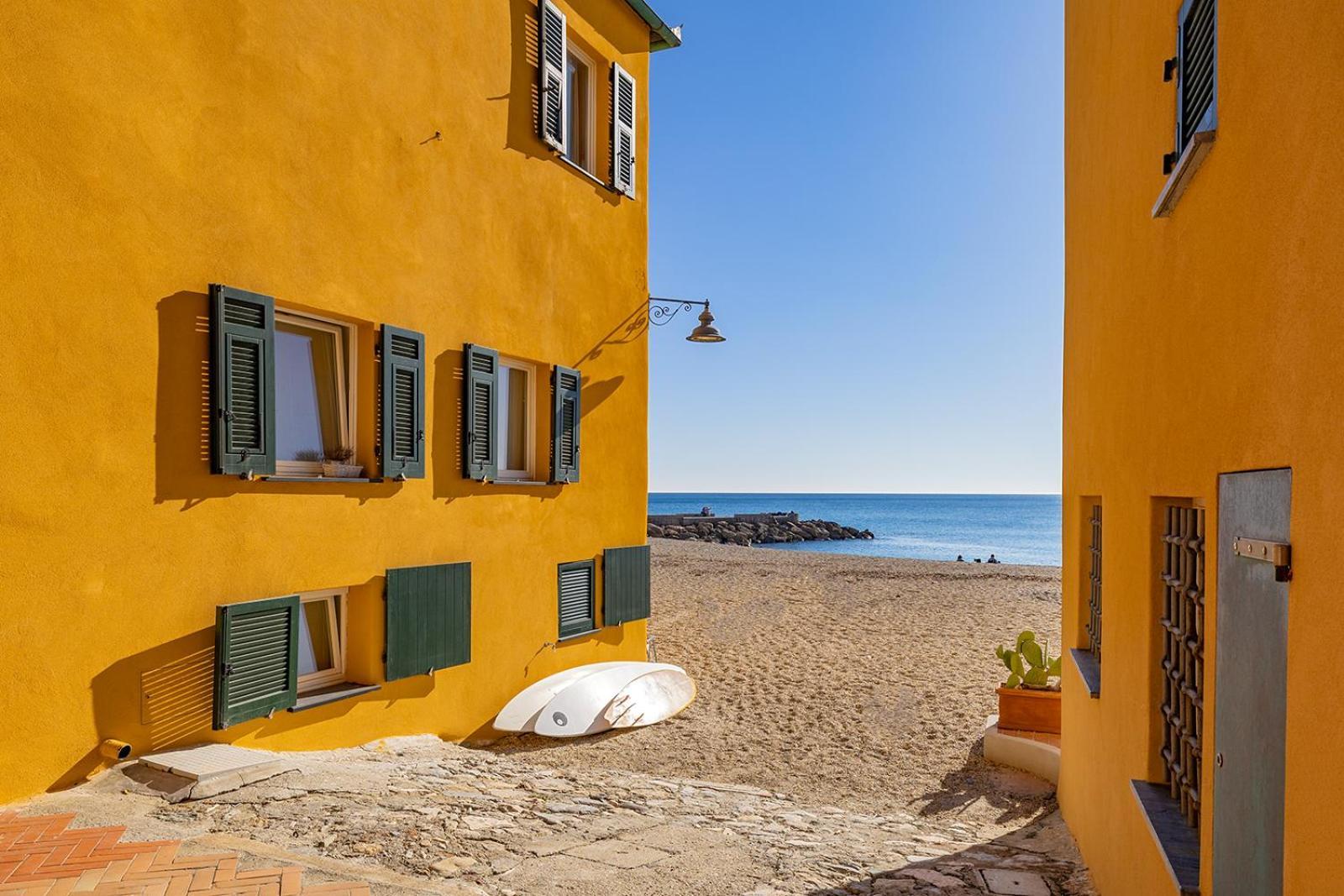 Casa Saracena Fronte Mare Villa Varigotti Exterior photo
